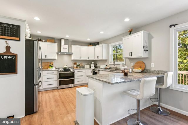 490 BLACK TWIG RD, Linden, VA 22642