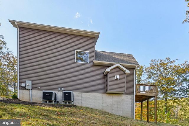 490 BLACK TWIG RD, Linden, VA 22642