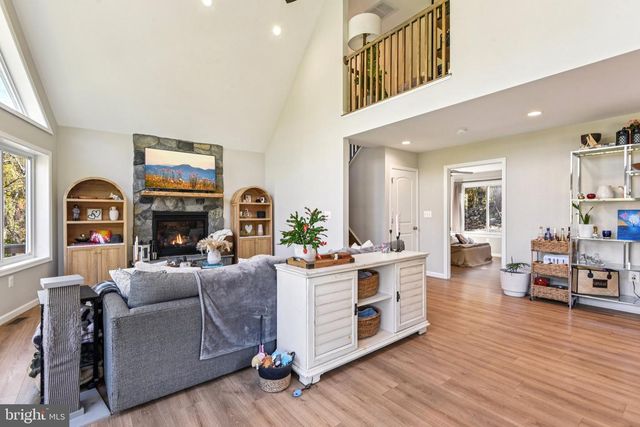 490 BLACK TWIG RD, Linden, VA 22642