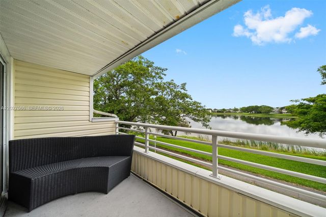 3405 NW 44th Street 205, Oakland Park, FL 33309