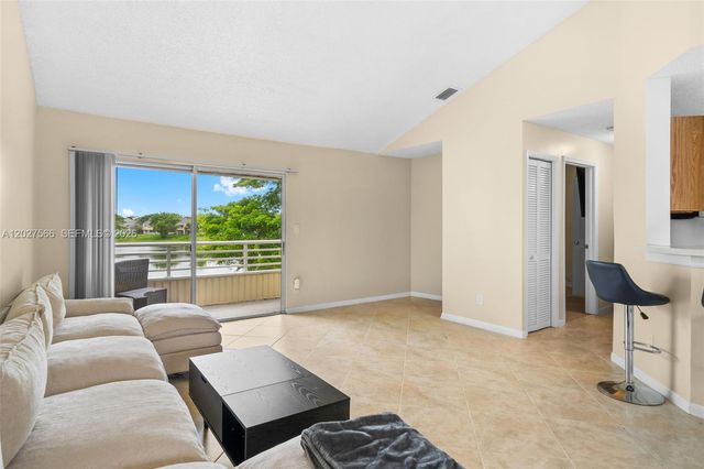 3405 NW 44th Street 205, Oakland Park, FL 33309