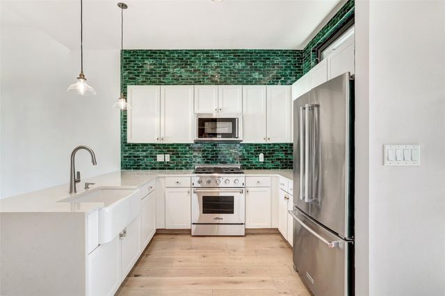 2525 S Lamar BLVD 204, Austin, TX 78704