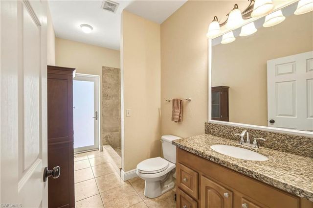 3512 SW 17th PL, Cape Coral, FL 33914