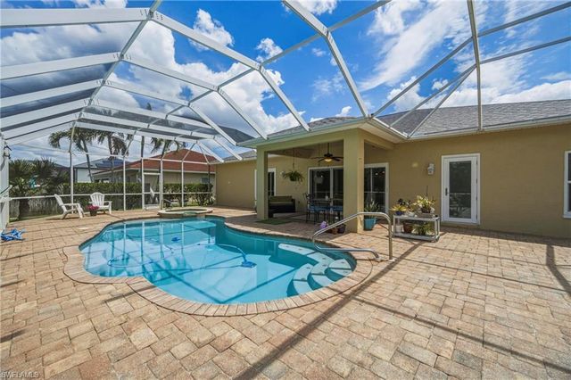 3512 SW 17th PL, Cape Coral, FL 33914
