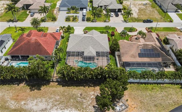 3512 SW 17th PL, Cape Coral, FL 33914