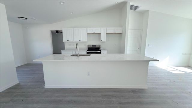 24810 SW WOODLAND AVENUE, Dunnellon, FL 34431