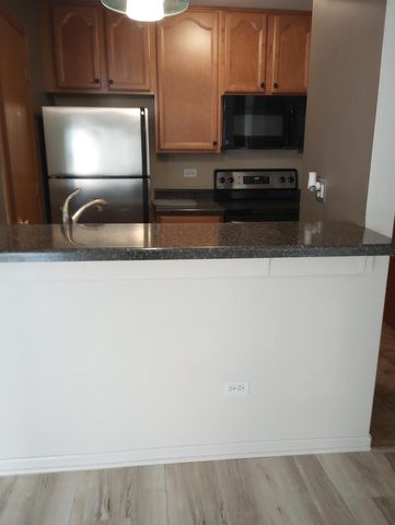 4314 W Shamrock Lane 1D, Mchenry, IL 60050