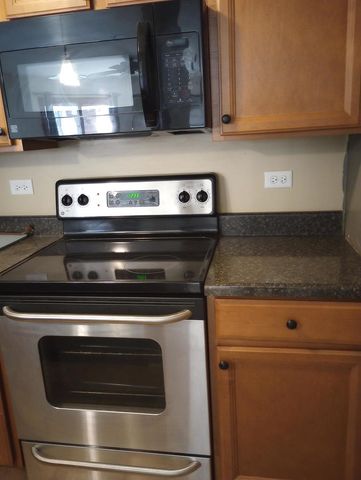 4314 W Shamrock Lane 1D, Mchenry, IL 60050