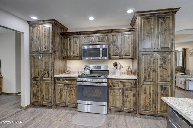 11905 Aspen Road, Joplin, MO 64804