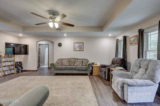 11905 Aspen Road, Joplin, MO 64804