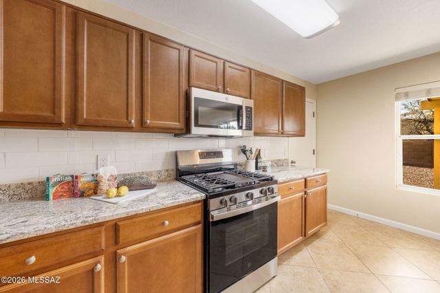 4266 E Wading Pond Drive, Tucson, AZ 85712