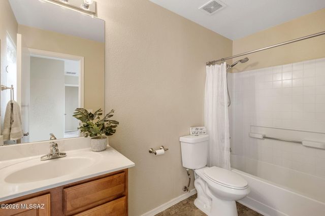 4266 E Wading Pond Drive, Tucson, AZ 85712