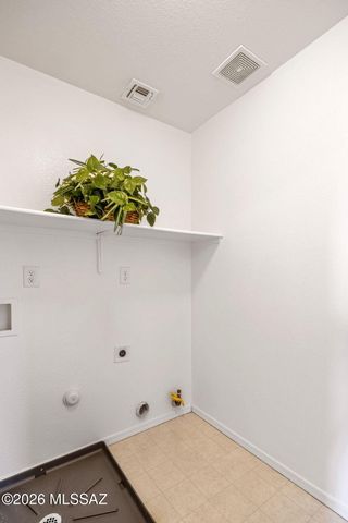 4266 E Wading Pond Drive, Tucson, AZ 85712