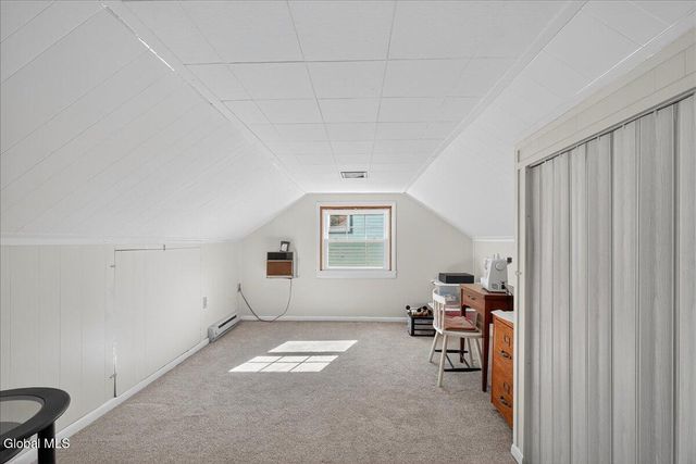 21 Pinehurst Road, Colonie, NY 12205