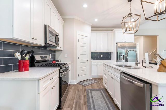 266 Lakeview Drive, Macon, GA 31211
