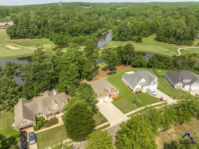 266 Lakeview Drive, Macon, GA 31211