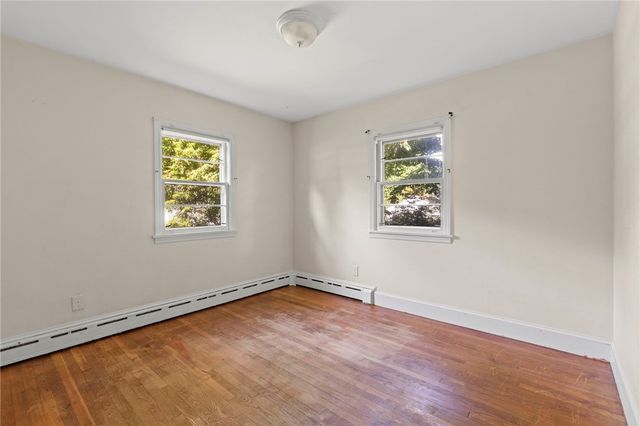 16 Garden Street, Portsmouth, RI 02871
