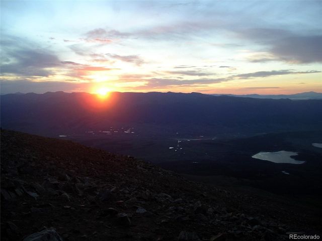 445 Mt Massive Dr, Twin Lakes, CO 81251