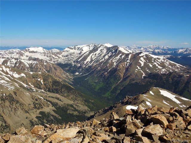 445 Mt Massive Dr, Twin Lakes, CO 81251