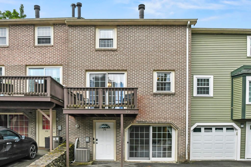 79 Cannongate Road, Nashua, NH 03063
