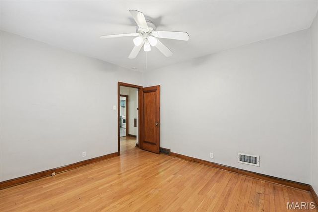 5746 Pernod Avenue, St Louis, MO 63139