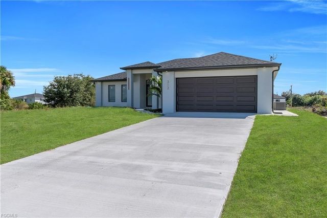 312 PEMBROKE STREET, Lehigh Acres, FL 33974