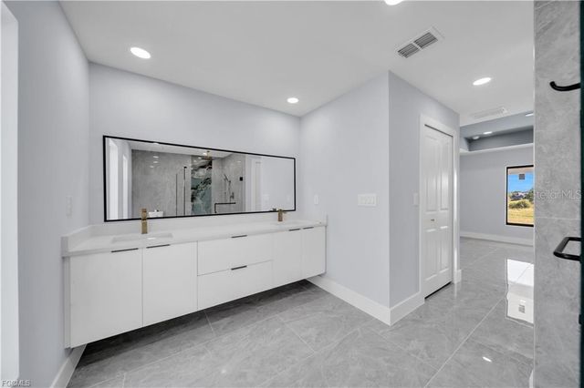 312 PEMBROKE STREET, Lehigh Acres, FL 33974