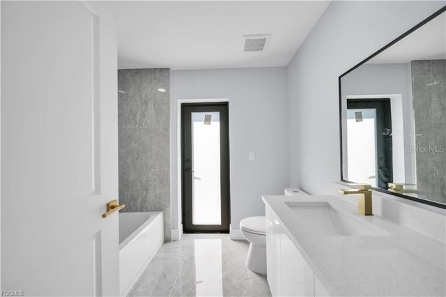 312 PEMBROKE STREET, Lehigh Acres, FL 33974