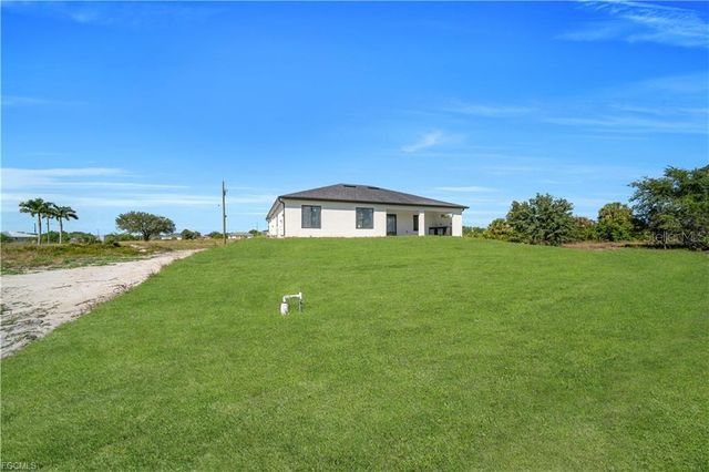 312 PEMBROKE STREET, Lehigh Acres, FL 33974