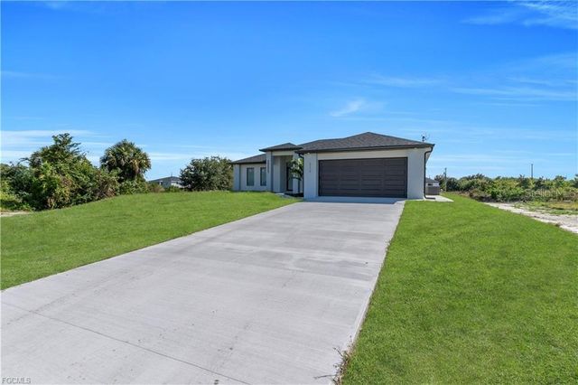 312 PEMBROKE STREET, Lehigh Acres, FL 33974