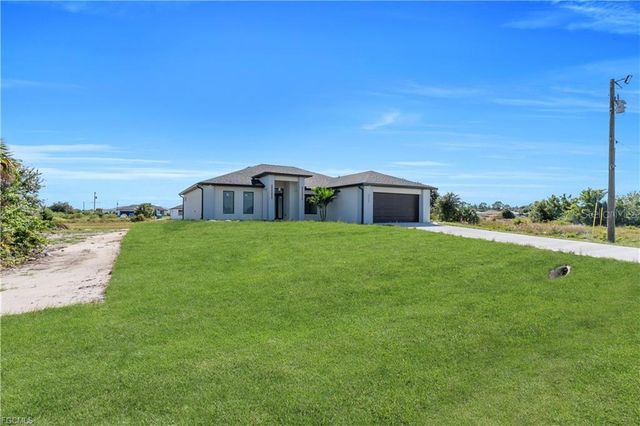 312 PEMBROKE STREET, Lehigh Acres, FL 33974