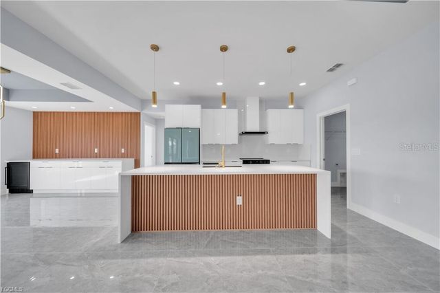 312 PEMBROKE STREET, Lehigh Acres, FL 33974