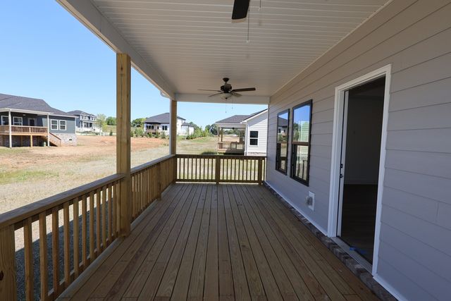 3142 Rolling Brook Dr, Columbia, TN 38401