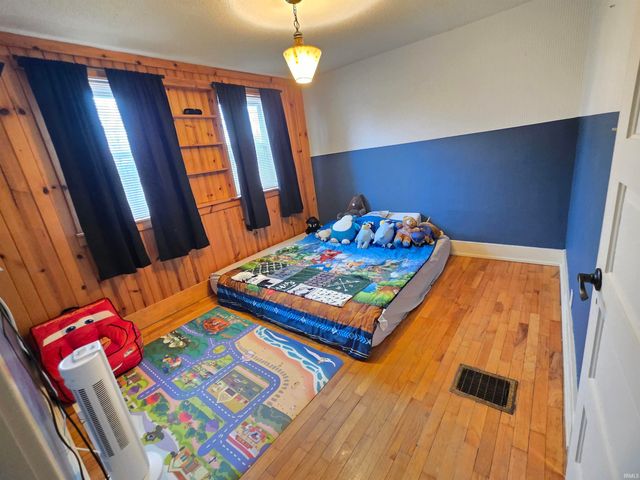 254 Center Street, Auburn, IN 46706