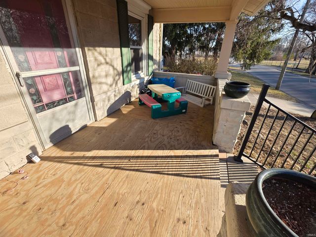 254 Center Street, Auburn, IN 46706