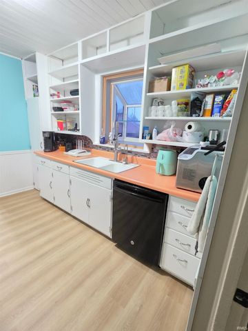 254 Center Street, Auburn, IN 46706