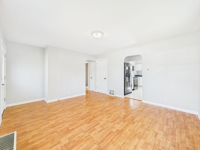 5248 Lake Avenue, Fort Wayne, IN 46815