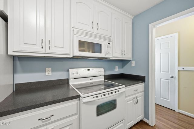 245 Walnut Creek Drive, Clayton, NC 27520