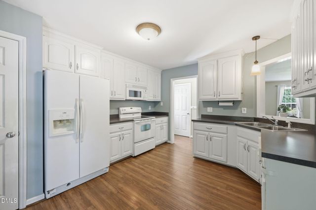 245 Walnut Creek Drive, Clayton, NC 27520