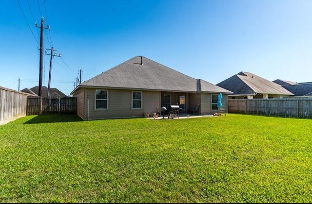 114 Cinnamon Ln Lane, Lake Jackson, TX 77566