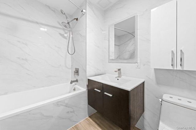 6296 Woodhaven Boulevard 6I, Rego Park, NY 11374