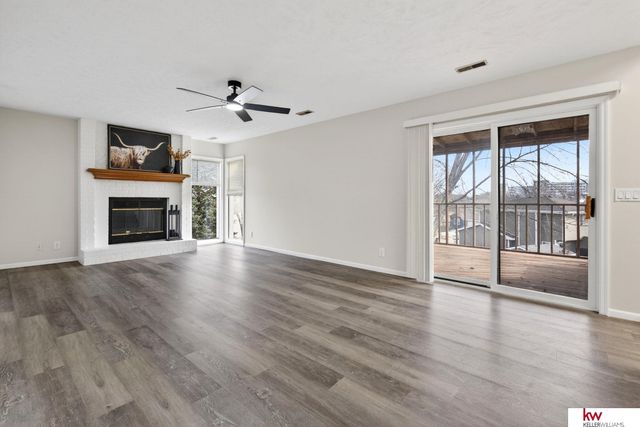 1609 Madison Circle, Papillion, NE 68046