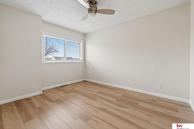 1609 Madison Circle, Papillion, NE 68046