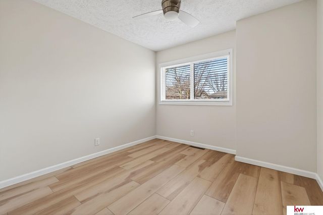 1609 Madison Circle, Papillion, NE 68046