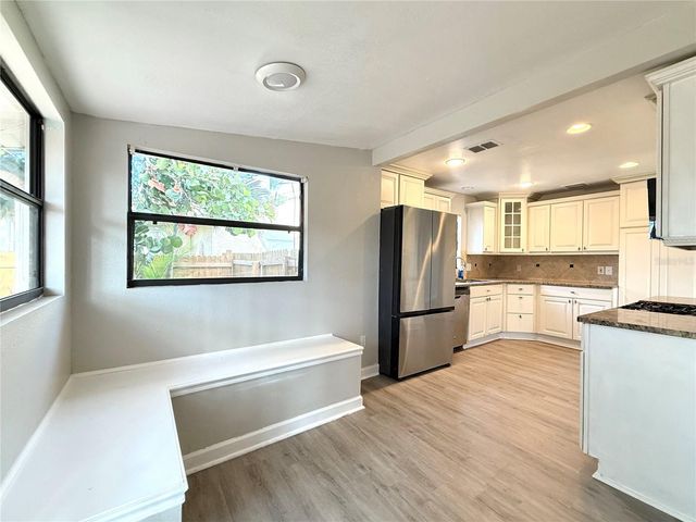 5530 CRISSMAN DRIVE N, St Petersburg, FL 33714