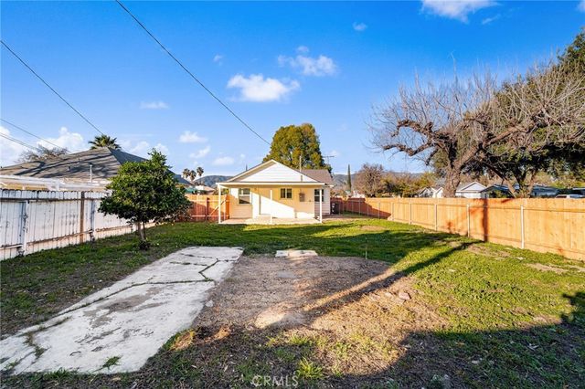 207 W 17th, San Bernardino, CA 92405