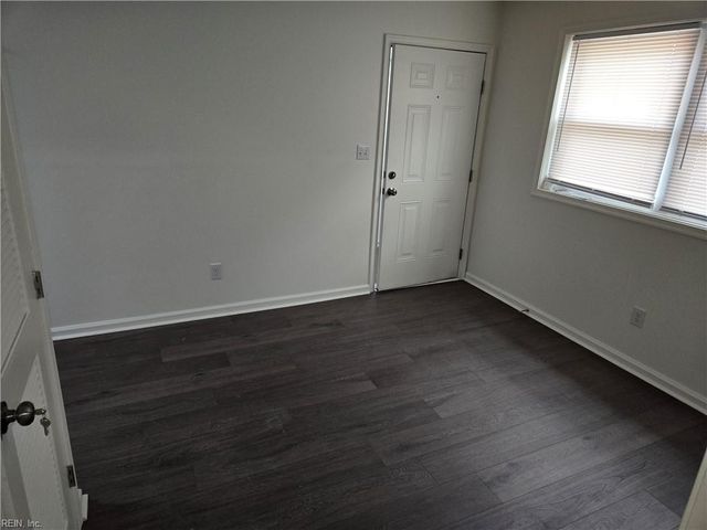 1575 Aspin St Apt 2, Norfolk, VA 23502