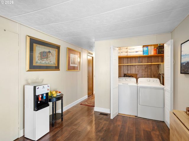 11450 Sw ROYAL VILLA Dr, Portland, OR 97224
