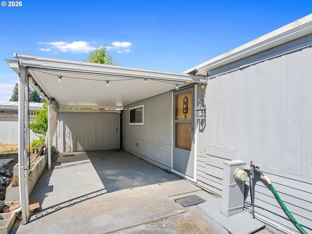 11450 Sw ROYAL VILLA Dr, Portland, OR 97224