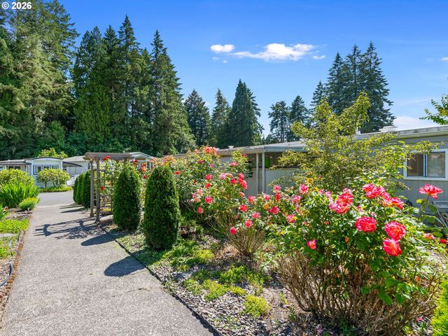 11450 Sw ROYAL VILLA Dr, Portland, OR 97224